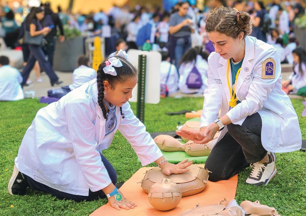 Surgeon Rojas CUIMC Brings Science to Life for Curious Kids | Vagelos College of ...