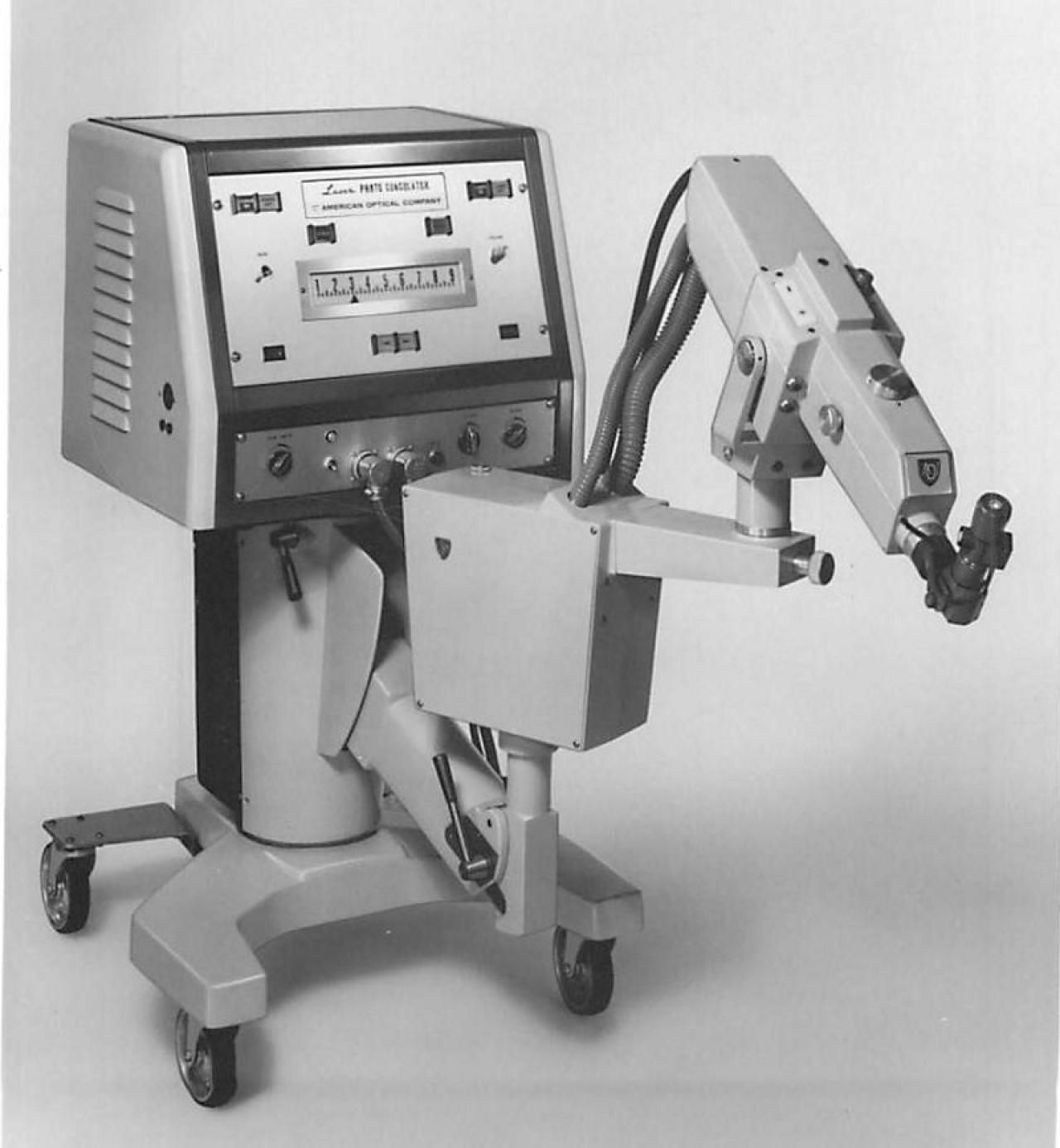 Ruby Laser Prototype | Vagelos College of Physicians and Surgeons