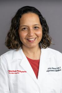 Walkiria R Jimenez-Loo, MD Profile Headshot