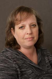 Carrie Shawber Profile Headshot