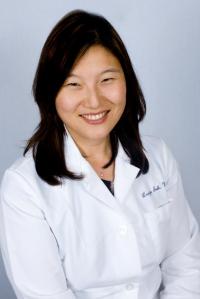 Leejee Han Suh, MD Profile Headshot